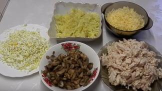 Kulinārijas receptes un fotoreceptes Salāti suņa formā